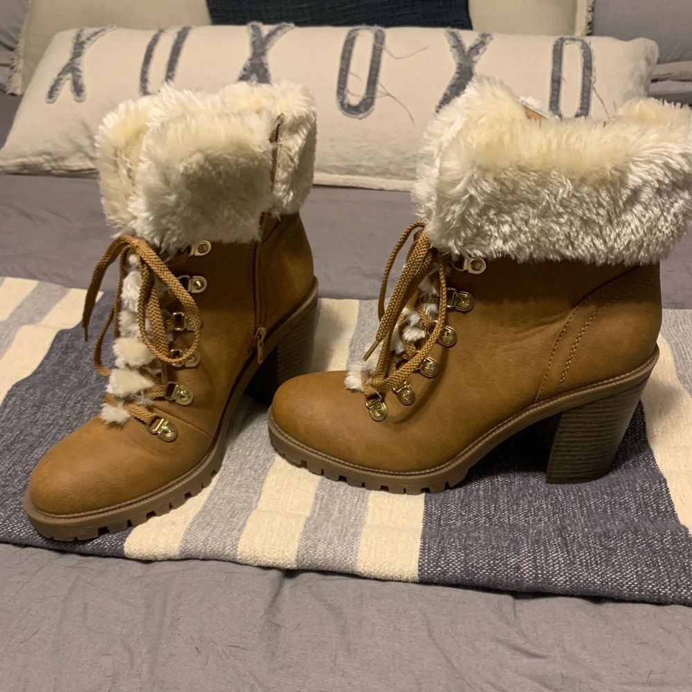 G by Guess boots